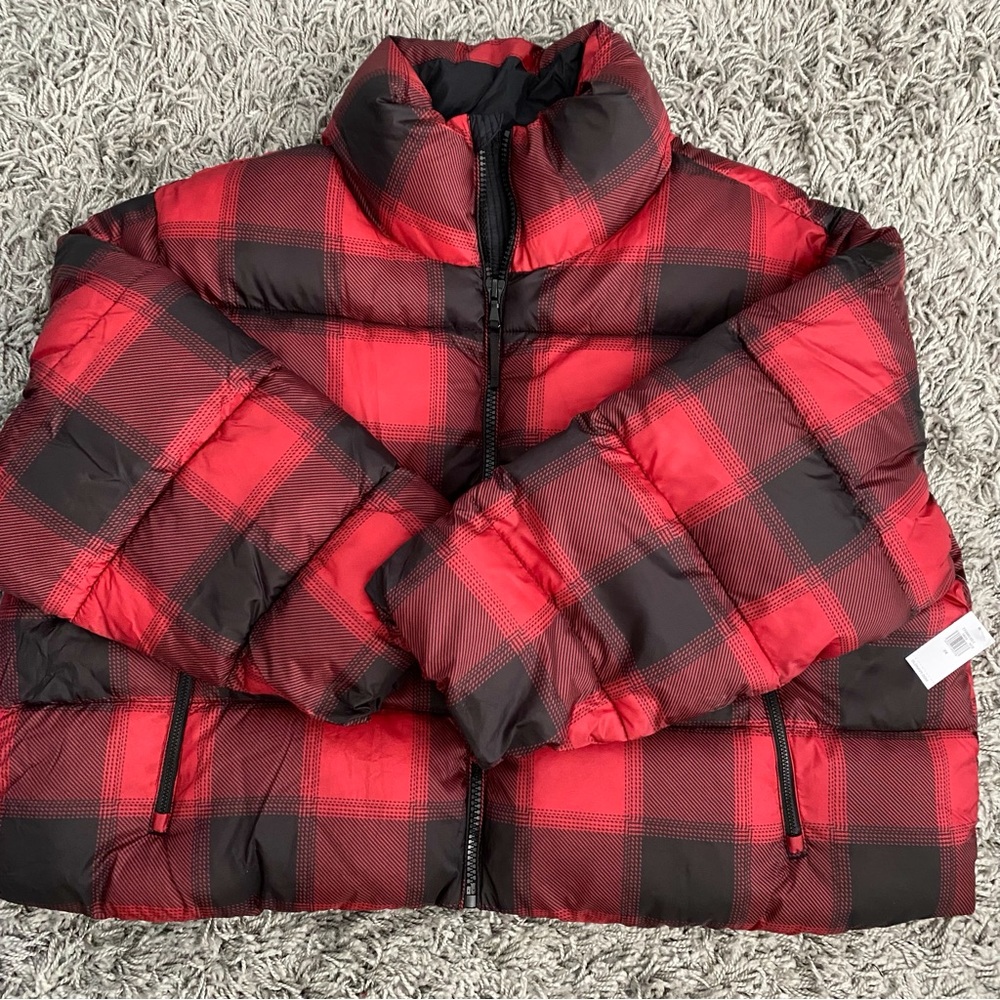 Old Navy Women’s Water Resistant Frost Free Cropped Buffalo Plaid Puffer Jacket